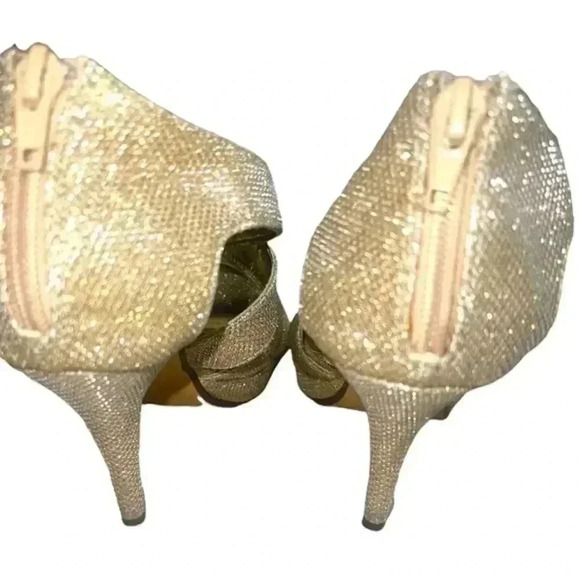 GOLD STRAPPY GLITTER HIGH HEELED SANDALS - Picture 5 of 11